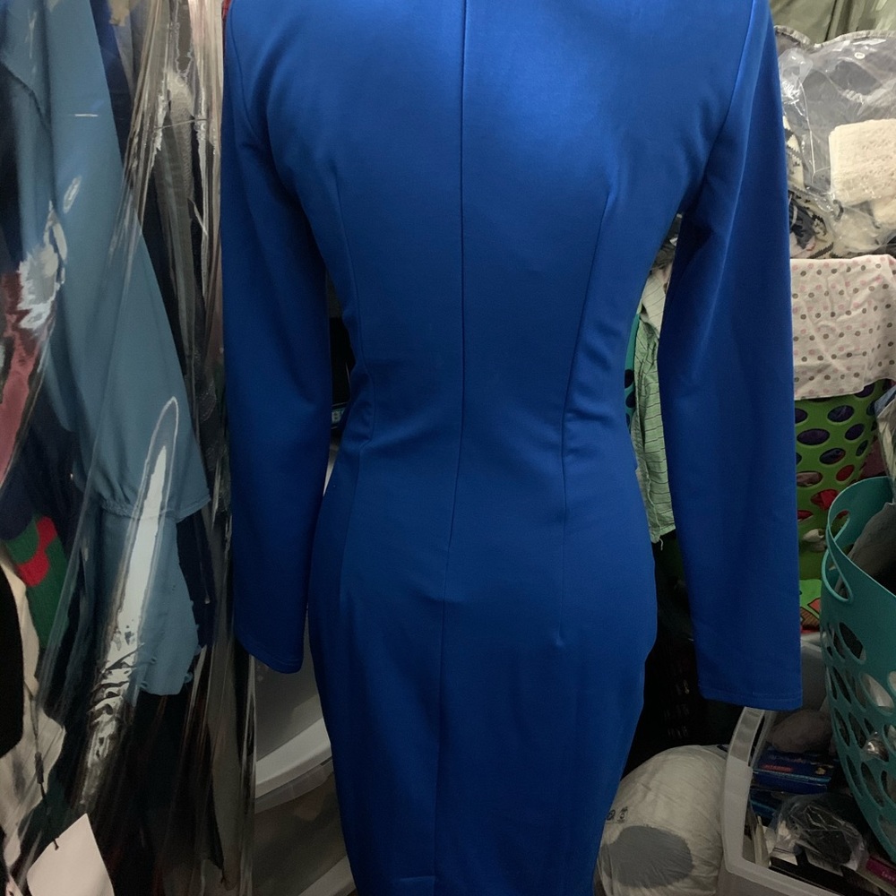 Dress - Picture 4 of 5